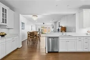511 Rodney Ln gallery image 9