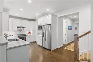 511 Rodney Ln gallery image 11