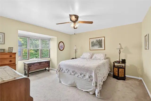 512 Dogwood Court gallery image 5