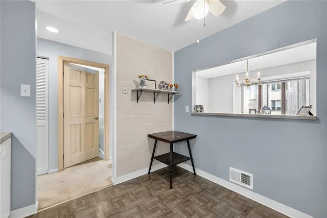 512 Dogwood Court gallery image 14