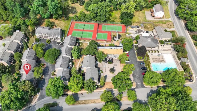512 Dogwood Court gallery image 35