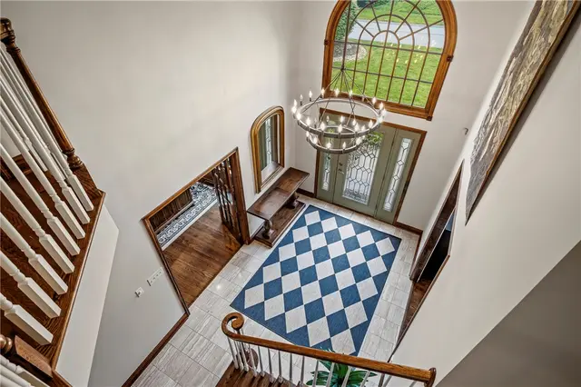 512 Laurel Oak Drive gallery image 7