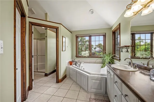 512 Laurel Oak Drive gallery image 20