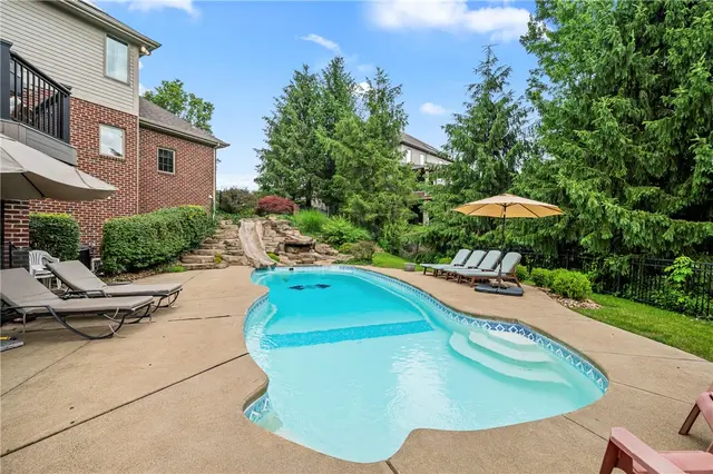 512 Laurel Oak Drive gallery image 22