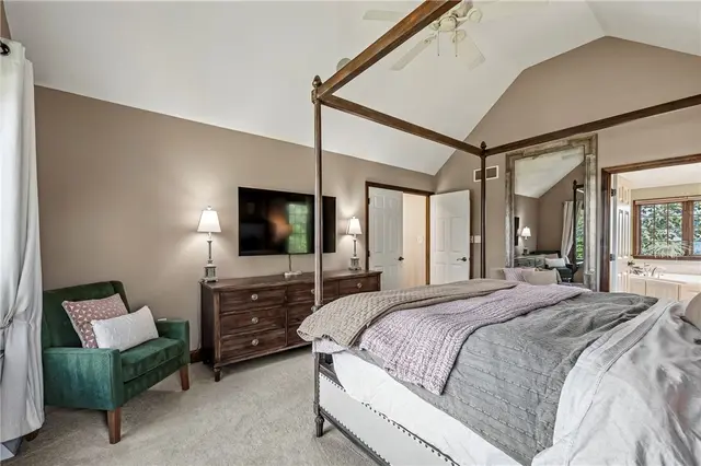 512 Laurel Oak Drive gallery image 32