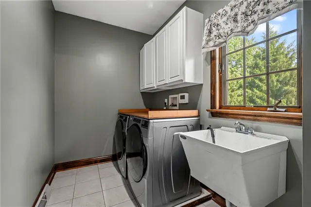 512 Laurel Oak Drive gallery image 34