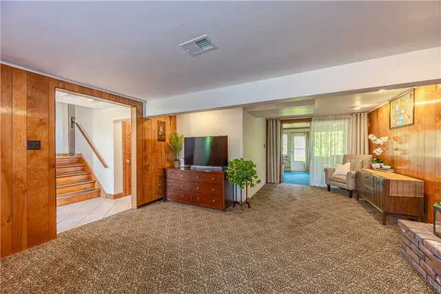 5122 Leroy Dr gallery image 5
