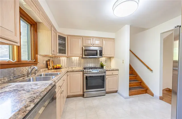 5122 Leroy Dr gallery image 26