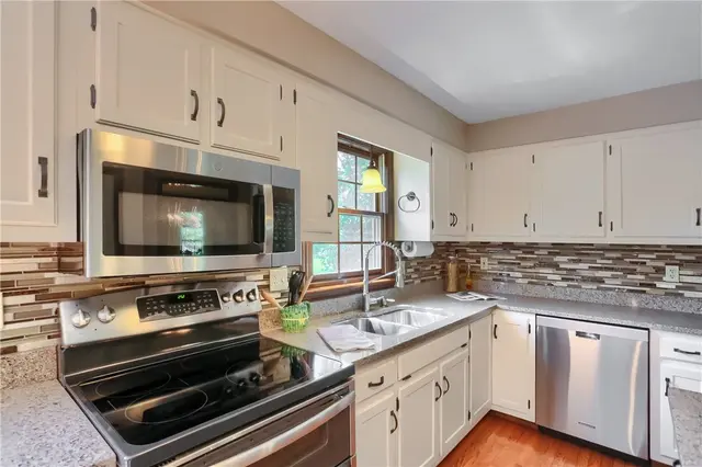 5124 Bronwyn Ct gallery image 35
