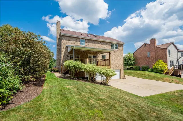 5128 Karrington Dr. gallery image 12