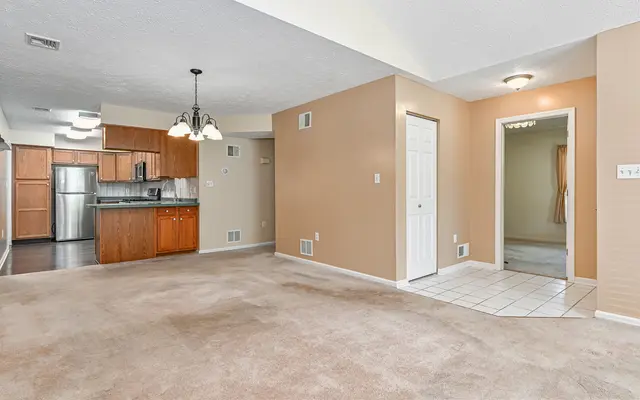 5128 Polo Fields DRIVE gallery image 6