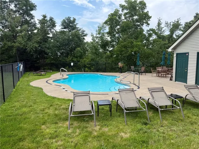 5128 Polo Fields DRIVE gallery image 16