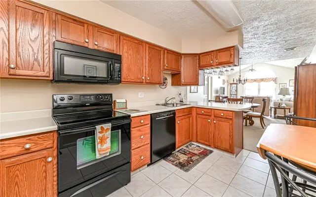 5138 Polo Fields Dr gallery image 9