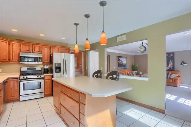 514 Colony Ct gallery image 7