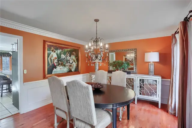 514 Colony Ct gallery image 8