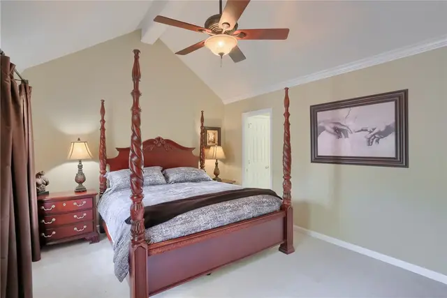 514 Colony Ct gallery image 16