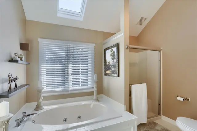 514 Colony Ct gallery image 17