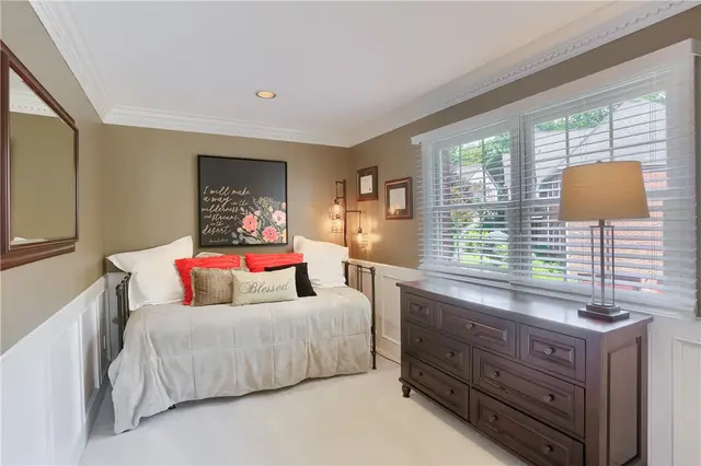 514 Colony Ct gallery image 32