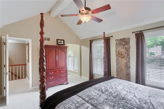 514 Colony Ct gallery image 37