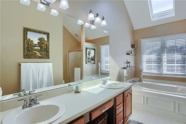 514 Colony Ct gallery image 41