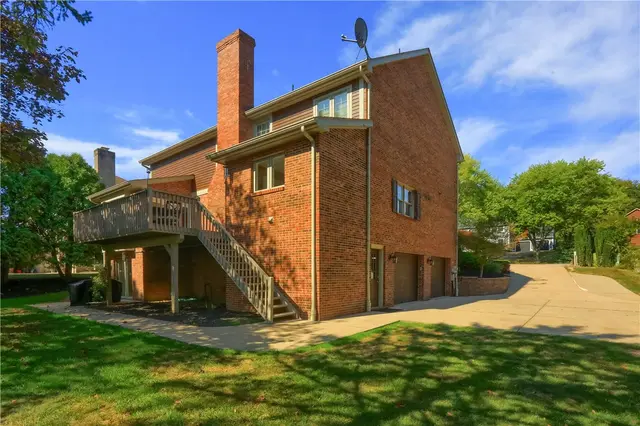 514 Colony Ct gallery image 43