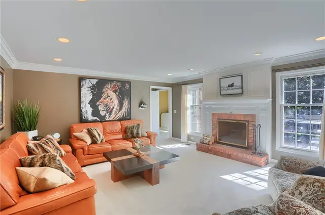 514 Colony Ct gallery image 45