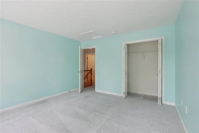 514 Luke Ct gallery image 3