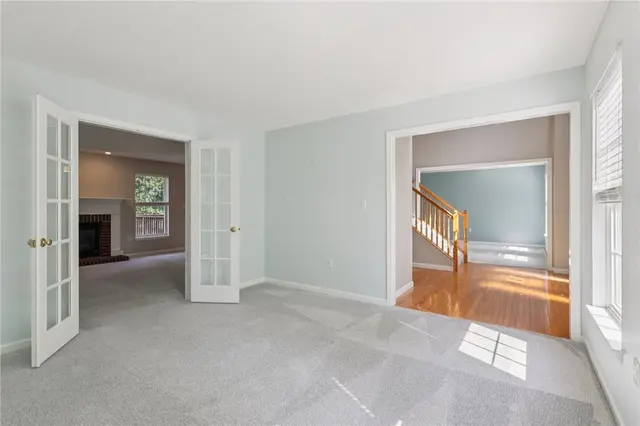 514 Luke Ct gallery image 9