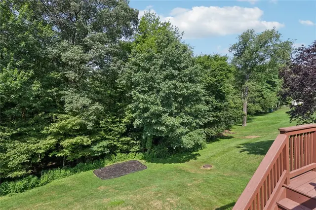 514 Luke Ct gallery image 16