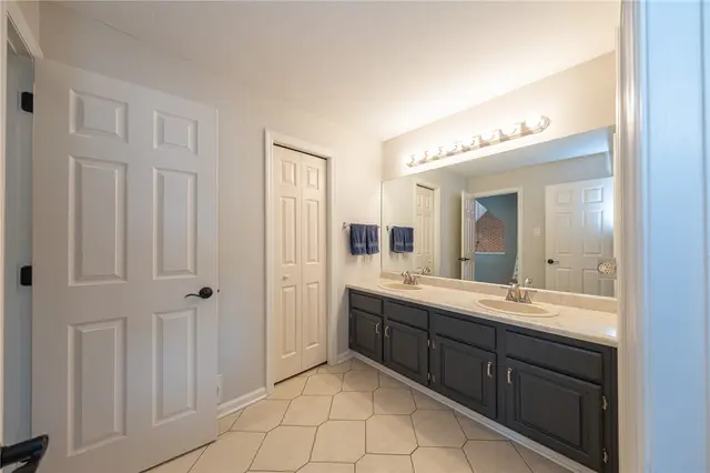 5141 Karrington gallery image 6