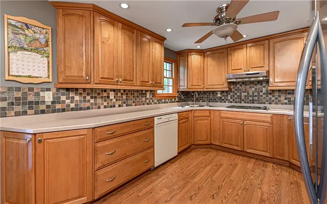 5144 Virginia Drive gallery image 16