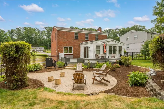 515 Demmler Drive gallery image 24