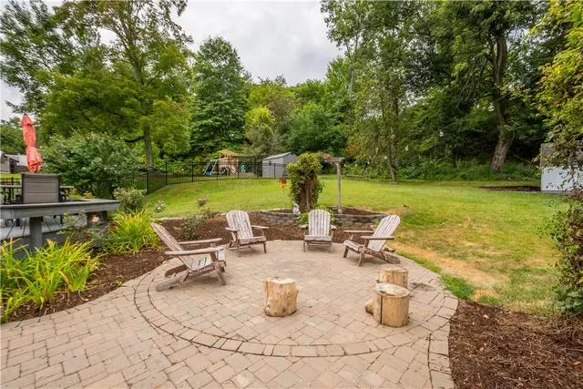 515 Demmler Drive gallery image 29