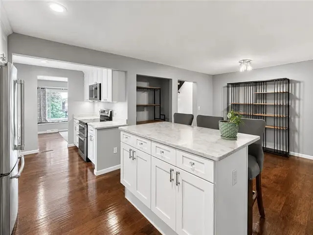 515 Kingsberry Ct 515 gallery image 5