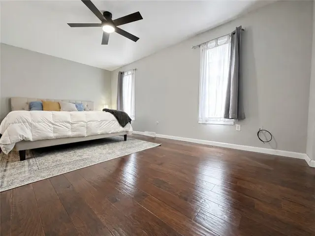 515 Kingsberry Ct 515 gallery image 9