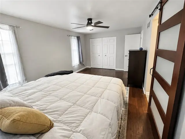 515 Kingsberry Ct 515 gallery image 17