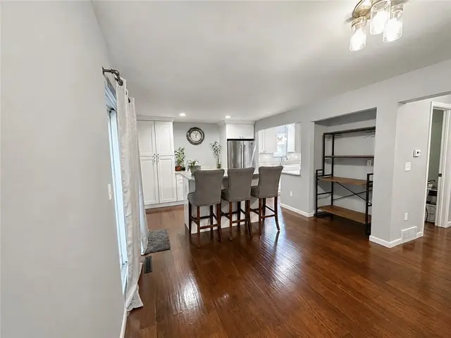 515 Kingsberry Ct 515 gallery image 21
