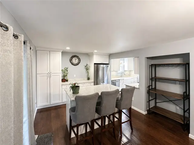 515 Kingsberry Ct 515 gallery image 25