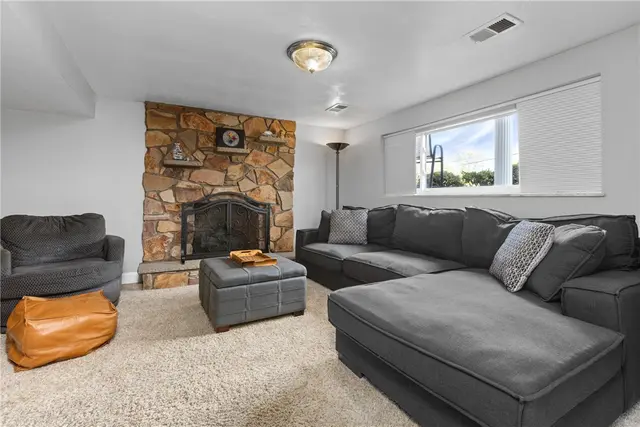 515 NEOLA DRIVE gallery image 36