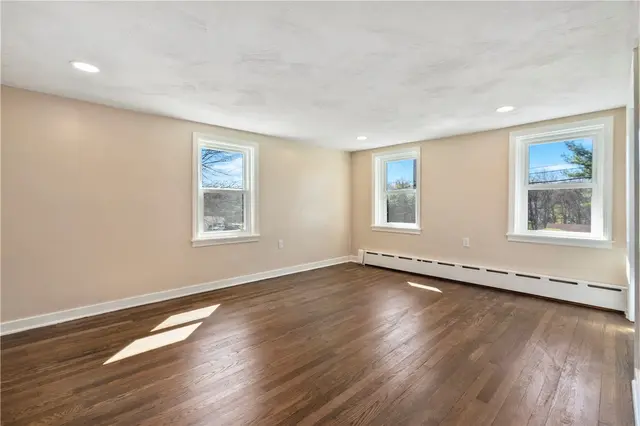 5154 N Pioneer Rd gallery image 5