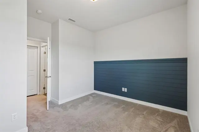 516 Florida BOULEVARD gallery image 9