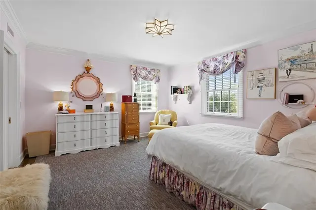 516 Irwin Dr gallery image 38