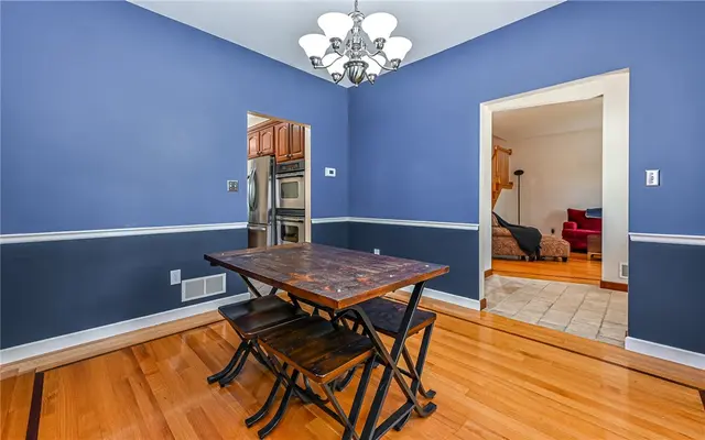 516 Lincoln Ave gallery image 7