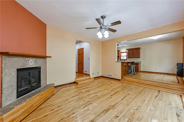 516 Lincoln Ave gallery image 24