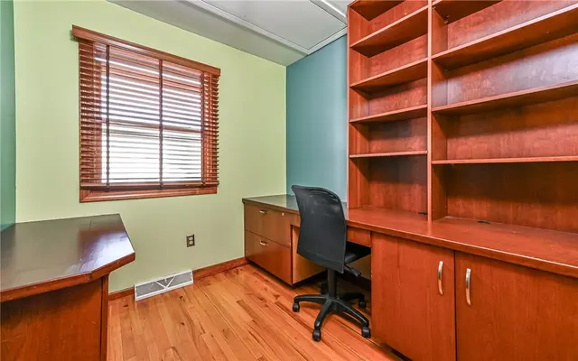516 Lincoln Ave gallery image 27