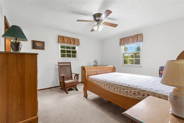 5168 Elm Drive gallery image 6