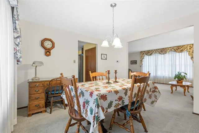 5168 Elm Drive gallery image 9