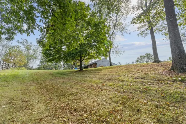 5168 Elm Drive gallery image 15