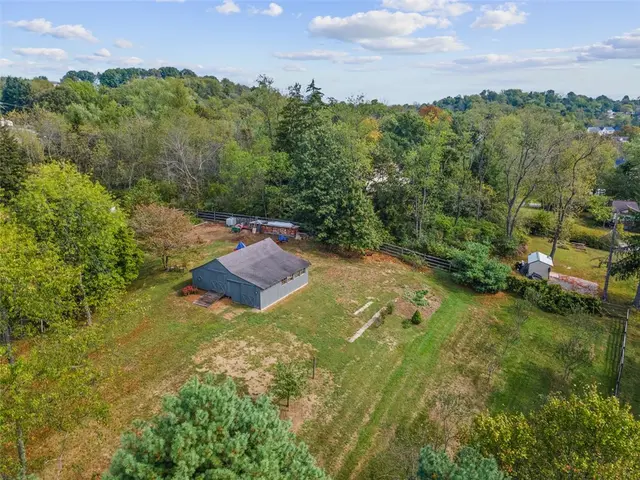 5168 Elm Drive gallery image 25