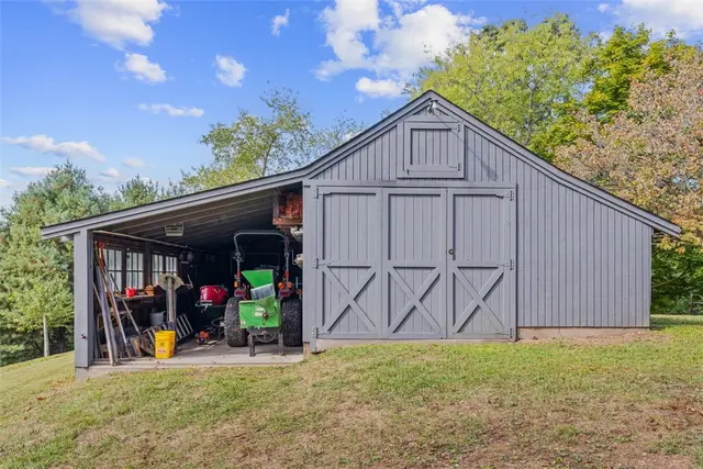 5168 Elm Drive gallery image 46